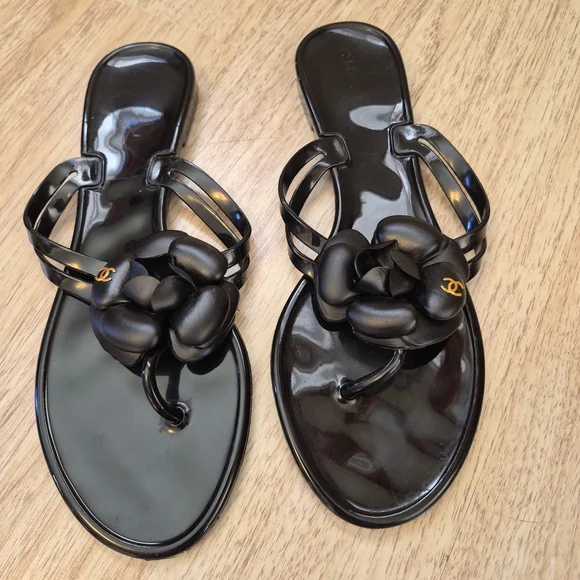 Chanel Black Flower Sandals - Picture 2 of 7